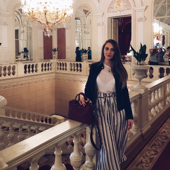 β₯οΈ Letβs be Posh friends! β₯οΈ - Picture 6 of 6